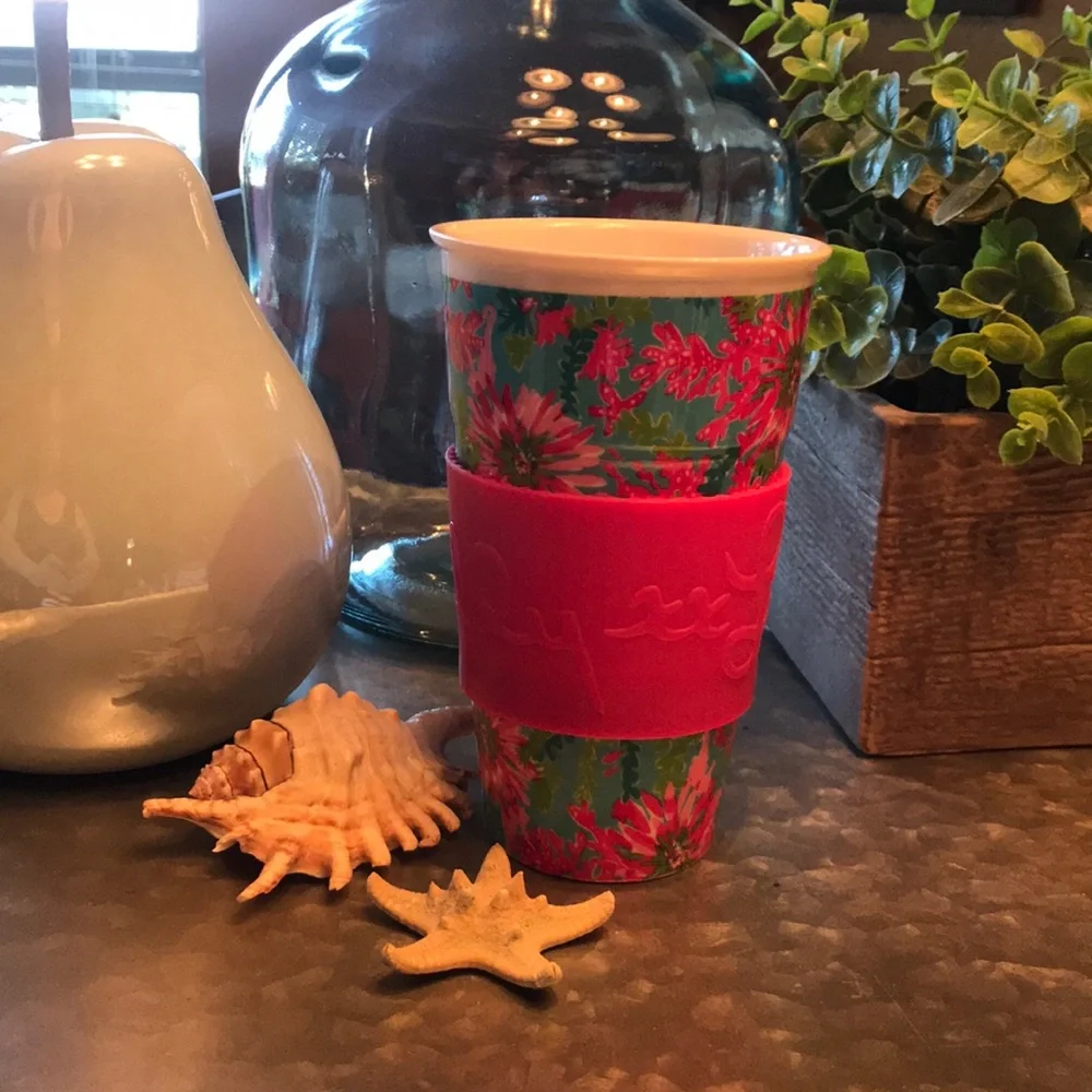 Lilly Pulitzer Trippin’ & Sippin’ Travel Mug